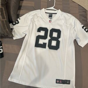 Raiders jersey #28